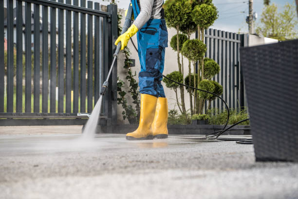 Best Parking Lot and Garage Cleaning  in Laureles, TX